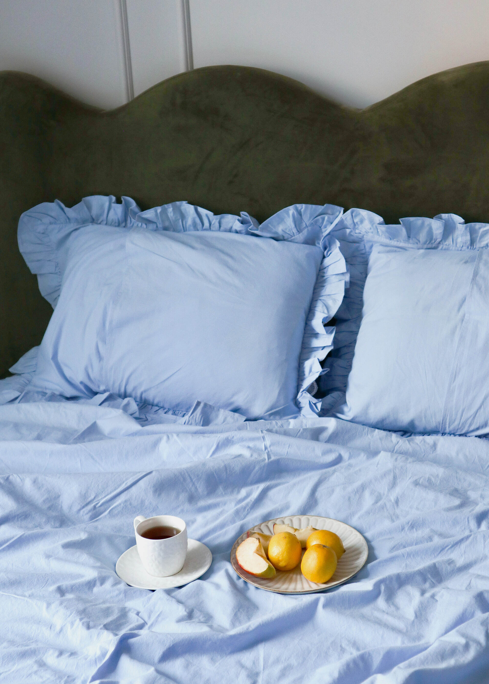 Stonewashed Cotton Sky Blue Duvet Set with Ruffles