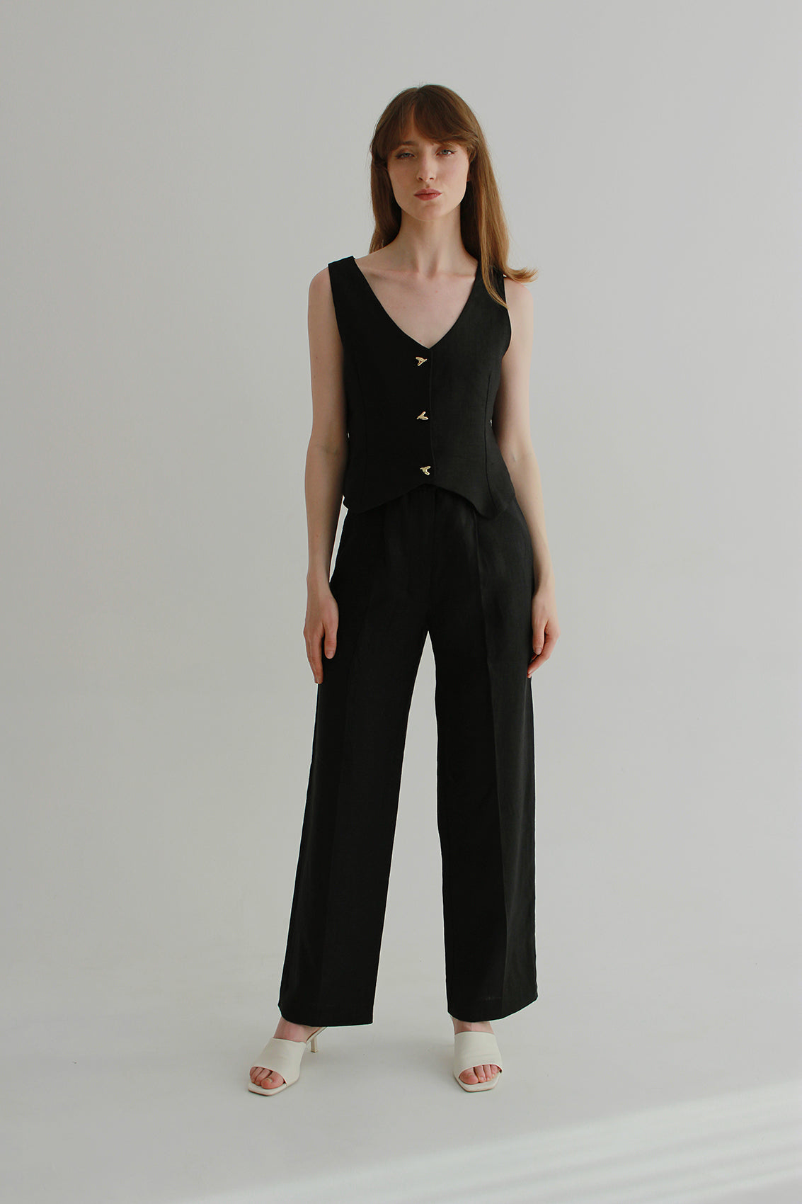 Black linen sleeveless waistcoat
