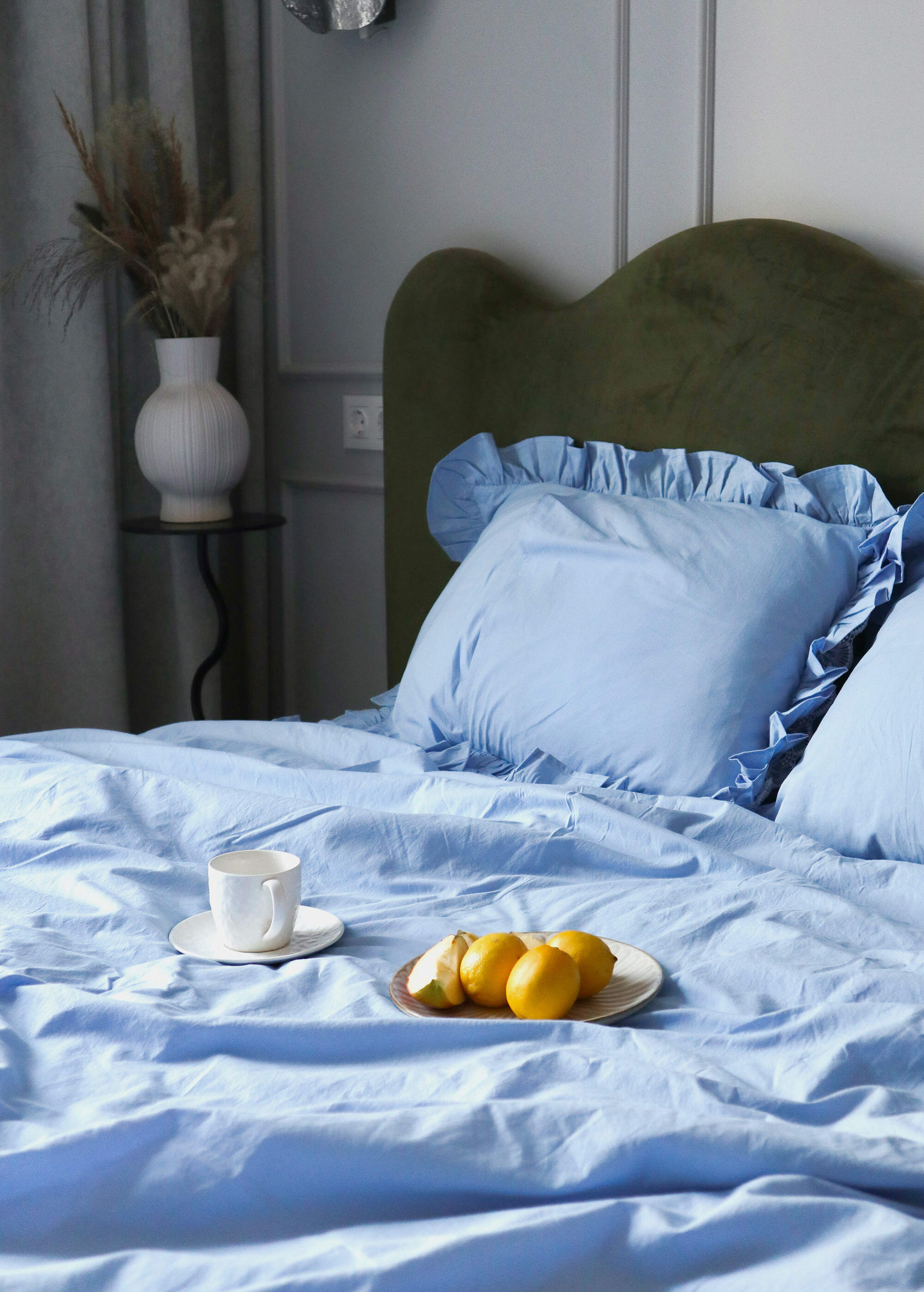 Stonewashed Cotton Sky Blue Duvet Set with Ruffles